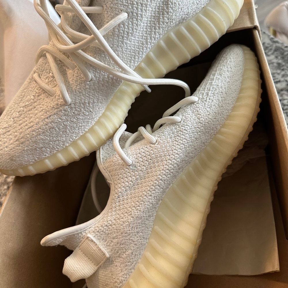 Yeezy Boost 350 V2